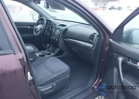 2011 Kia Sorento Lx z USA, uszkodzony, nr VIN 5XYKT3A13BG129257